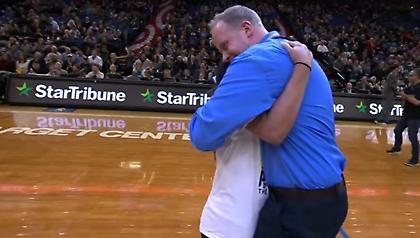 Μοναδική πρόταση γάμου στο ΝΒΑ