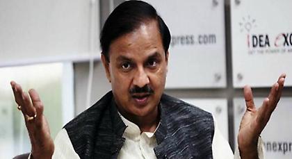 «Μην φοράτε κοντές φούστες και φορέματα ερχόμενες στην Ινδία»