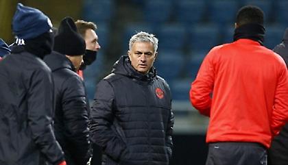 Παράπονα ΚΑΙ για το πρόγραμμα αγώνων έχει ο Μουρίνιο