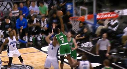 Ιπτάμενος Τζέιλεν Μπράουν στο Top 10 (video)