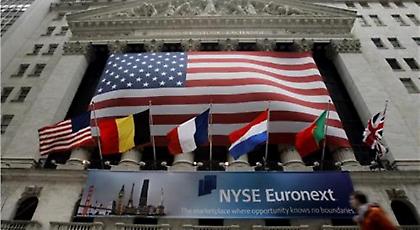 Σενάρια τρόμου από το Bloomberg για το 2017