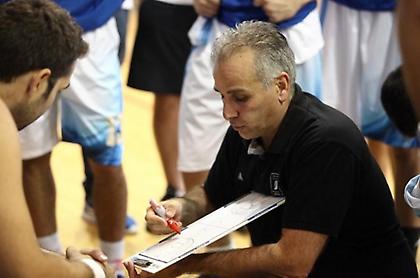 Ο Συμεωνίδης στον πάγκο του Φάρου