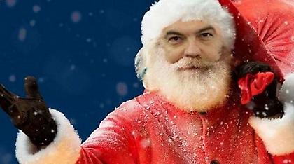 Η ΟΝΝΕΔ έντυσε τον Τσίπρα... Άη Βασίλη