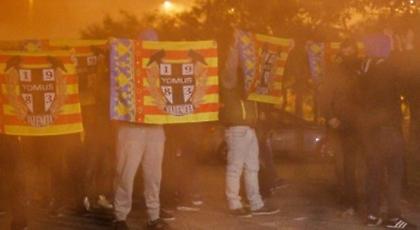 Οι οπαδοί της Βαλένθια ορμούν στο πούλμαν της ομάδας! (video)