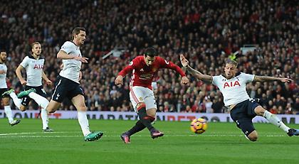 Και στη νίκη δεν... χαμογελά η Γιουνάιτεντ!