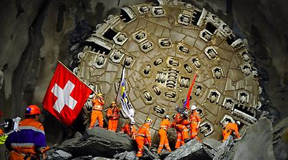Ελβετία: Δόθηκε στην κυκλοφορία η μεγαλύτερη σήραγγα στον κόσμο που θεωρείται θαύμα της μηχανικής
