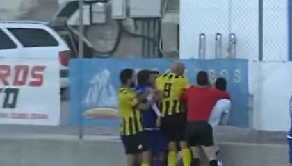Διαιτητής στην Γ’ Εθνική έπιασε από το λαιμό τερματοφύλακα και μετά τον απέβαλε (video)