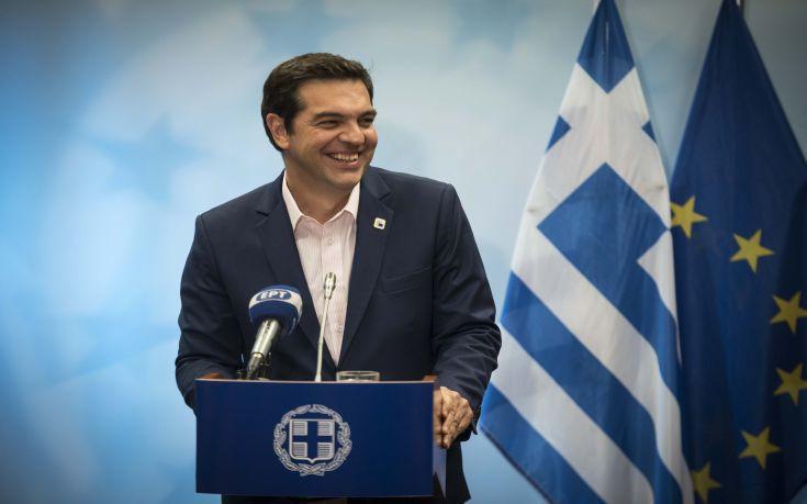 Στη Νίσυρο με μέτρα για τα νησιά ο Τσίπρας