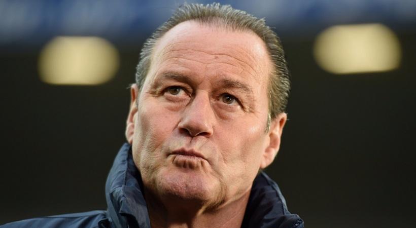 Στέφενς: «Είμαι έτοιμος να επιστρέψω στους πάγκους»