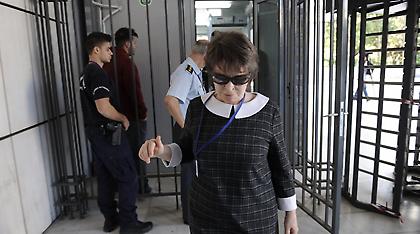 Κούνεβα: Να με καλέσουν οι αρχές για αναγνώριση του υπόπτου για επιθέσεις με βιτριόλι