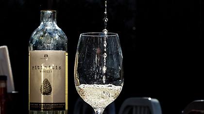 Η «αξέχαστη» ελληνική ρετσίνα που μάγεψε τους New York Times