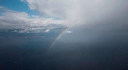 Η ρομαντική ανάρτηση του Τσίπρα -Δημοσίευσε φωτογραφία με ουράνιο τόξο