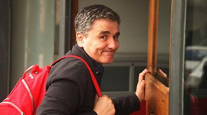 ΔΝΤ: «Κόψτε συντάξεις» - Κυβέρνηση: «Δεν παίρνουμε πίσω τις παροχές»