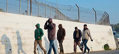 Die Zeit: Στους 12.000 οι πρόσφυγες στα ελληνικά νησιά -Υπάρχει χώρος μόνο για 7.450