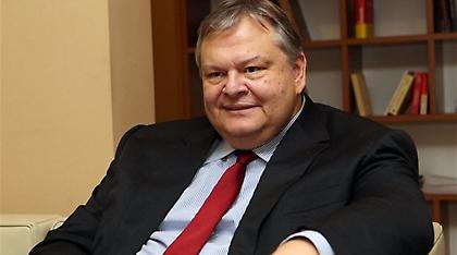 Διαφωνεί, αλλά ψηφίζει ο Βενιζέλος τον «μποναμά» Τσίπρα