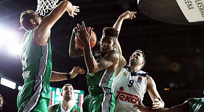 Η Νταρουσάφακα «ξεγύμνωσε» τη βασίλισσα