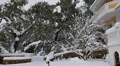 Καιρός: Έκτακτο δελτίο επιδείνωσης! – Πού θα χιονίσει (video)