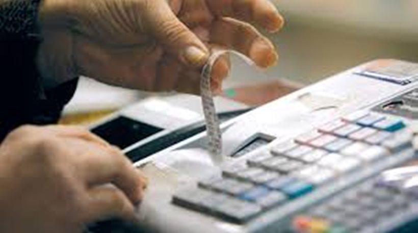 Συνδεδεμένες οnline με την εφορία θα είναι οι ταμειακές μηχανές