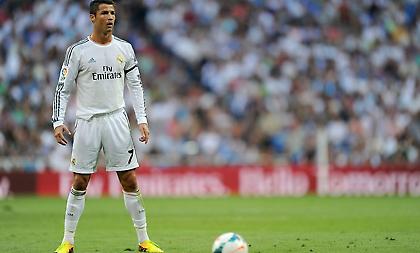 Το απίστευτο χτύπημα φάουλ του Κριστιάνο με τείχος από χιονάνθρωπους! (video)