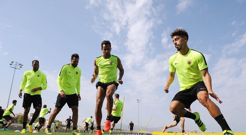 Συγκινητικές ευχές Αλμέιδα σε Σιμόες (pic)