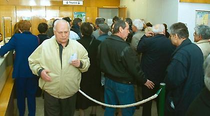 «Μαχαίρι» έως 50% στο ΕΚΑΣ Δεκεμβρίου