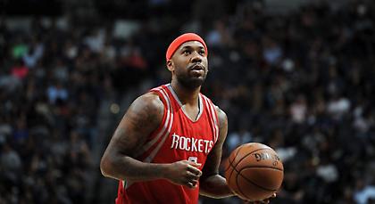 Υπέγραψε ξανά στους Ρόκετς ο Μπόμπι Μπράουν!