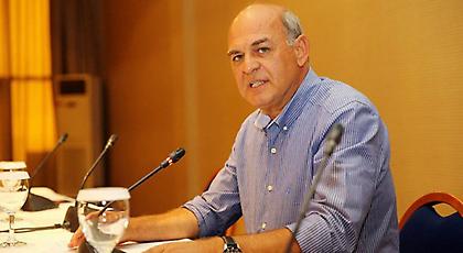 Πανηγυρική εκλογή του Γραμμένου στη ΓΣ της ΕΠΟ