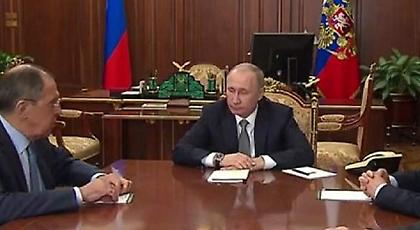 Πούτιν: Ξεκάθαρη πρόκληση η δολοφονία Καρλόφ -Για να πλήξει τις συζητήσεις για τη Συρία