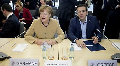 Συλλυπητήρια Τσίπρα στη Μέρκελ για την επίθεση στο Βερολίνο