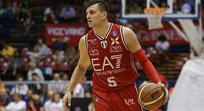 Παροξυσμός στην άφιξη Τζεντίλε!