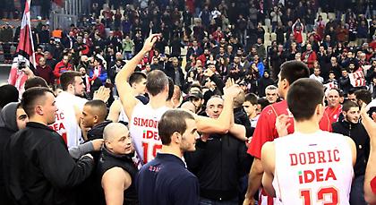 Οι παίκτες του Ερ. Αστέρα αποθεώθηκαν από τον κόσμο του Ολυμπιακού (video)