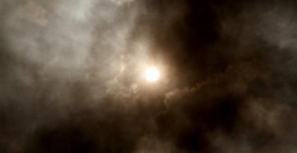 Μέχρι 13% αυξήθηκε ο κίνδυνος καρκινογένεσης από το καμένο εργοστάσιο στον Ασπρόπυργο