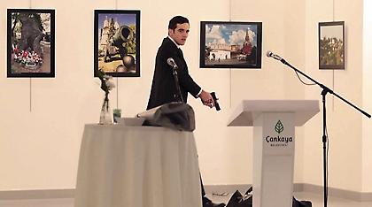 Σάλος με το tweet της Daily Mail για την δολοφονία του Ρώσου πρέσβη στην Άγκυρα