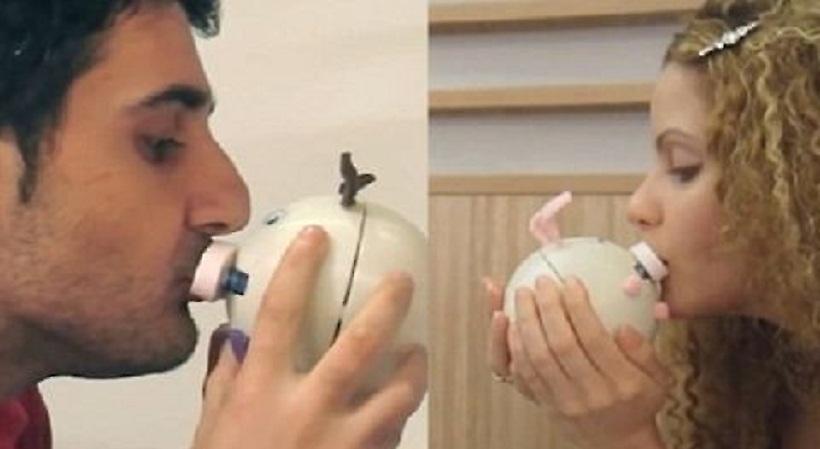 Χρησιμοποιώντας αυτή τη συσκευή θα μπορείς να φιλήσεις οποιονδήποτε, οπουδήποτε στον κόσμο!