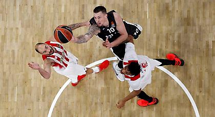 Ολυμπιακός, σαν να σηκώθηκε από χριστουγεννιάτικο τραπέζι