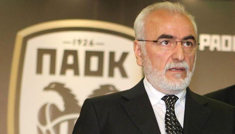 Οι ευχές του Σαββίδη για τα Χριστούγεννα