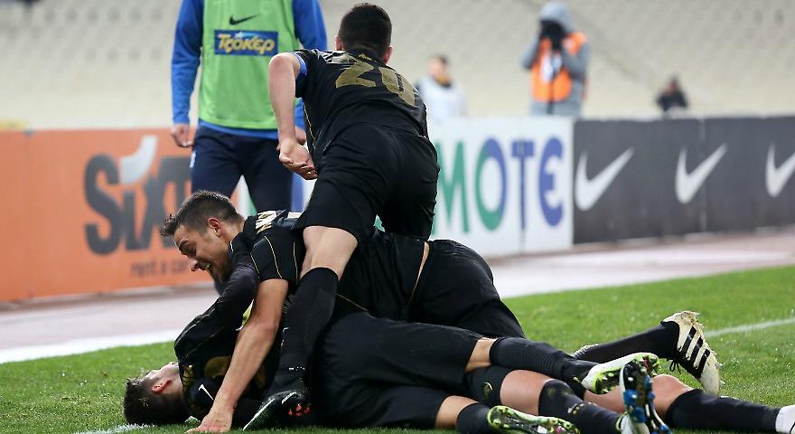 Ντέμης: «Η ΑΕΚ θέλει παίκτη που να βάζει γκολ»