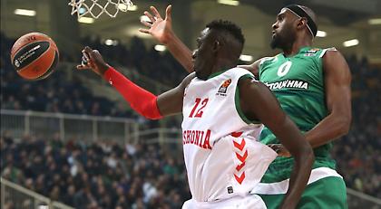 ΑΠΙΘΑΝΟΣ Σίνγκλεντον στο πρώτο δεκάλεπτο του ΠΑΟ-Μπασκόνια!