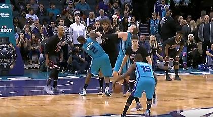 Κίνηση κατς και αποβολή για Λόπεζ (video)