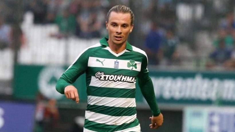 «Καλά Χριστούγεννα» με την όμορφη Ρεμπέκα εύχεται ο Χουλτ