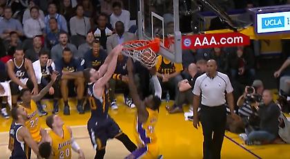 Flash… Γκόρντον στην κορυφή (video)