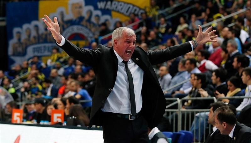 Ομπράντοβιτς: «Πάντα είναι δύσκολα στο ΣΕΦ»