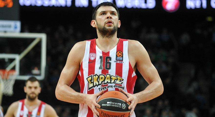 Παπανικολάου: «Δεν υπάρχουν φιλίες στο γήπεδο, πάμε για τη νίκη με τη Φενέρ»