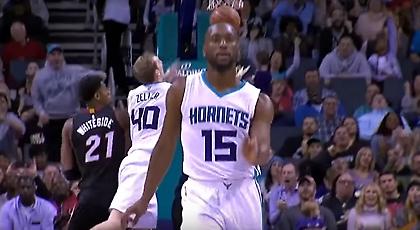 Πανηγύρισε σουτ που δεν μπήκε ο Γουόκερ (video)