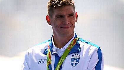 Να προσπαθήσεις το 2017 να γίνεις λίγο... Σπύρος Γιαννιώτης