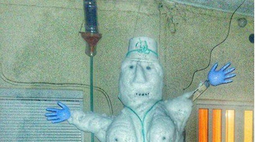 Κρήτη: Έκαναν τη Μέρκελ... χιονάνθρωπο (pic)