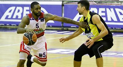 «Μετακόμισε» στην Τυνησία ο ΜακΜίλαν