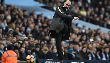 Γκουαρντιόλα: «Η Σίτι είναι δέκα χρόνια πίσω από την Γιουνάιτεντ»