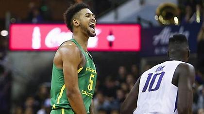 Απίθανος Ντόρσεϊ με οκτώ τρίποντα! (video)