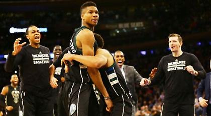 Τρελαίνει κόσμο ο Γιάννης: Η σουτάρα και οι πανηγυρισμοί! (pics/vids)